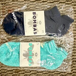 Bombas Women's Athletic Ankle Socks - Navy and Teal